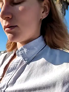 Julialexxxx online show from 07/04/26, 07:14