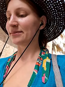 Julialexxxx online show from 07/17/26, 08:21
