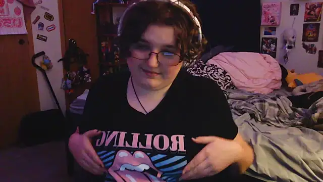 femcelsam online show from 04/08/26, 04:01