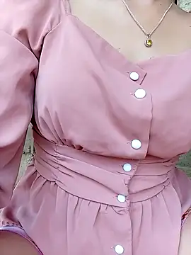 Snapshot of minachao121 chatting on 04/15/26, 03:02 minachao121 online show from 04/15/26, 03:02