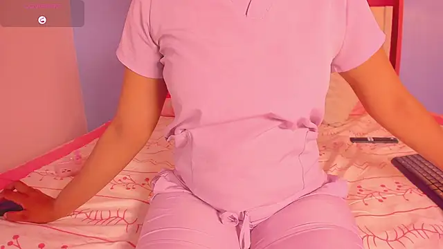 sweetkimmie  online show from 06/17/26, 12:29