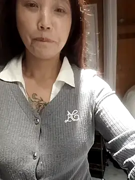 yang6991 online show from 04/29/26, 06:28