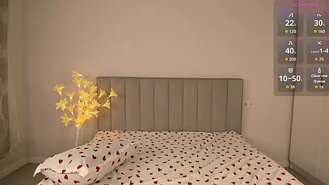 linmilena online show from 04/11/26, 03:11