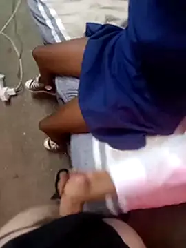 Snapshot of videos-studio chatting on 04/05/26, 02:03 videos-studio online show from 04/05/26, 02:03