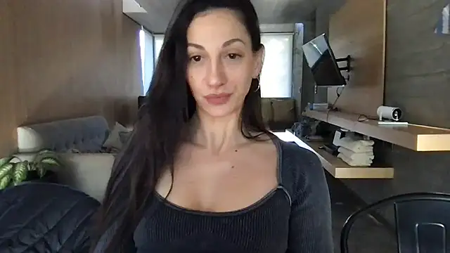 Snapshot of canduxgirl chatting on 08/07/26, 01:35 canduxgirl online show from 08/07/26, 01:35