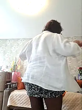 LaliaMia online show from 09/12/25, 04:23