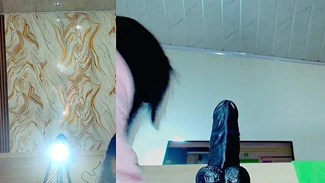 Snapshot of peachy__baby chatting on 07/11/26, 11:13 peachy baby online show from 07/11/26, 11:13