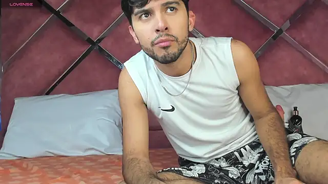 RodrigoColby2 online show from 04/21/26, 02:37