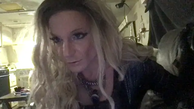 GypsiiCornel online show from 04/26/26, 02:42