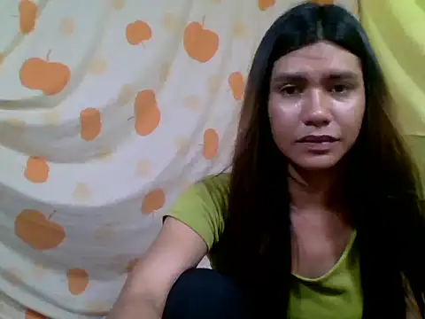 Snapshot of luna_veille chatting on 05/12/26, 02:19 luna veille online show from 05/12/26, 02:19