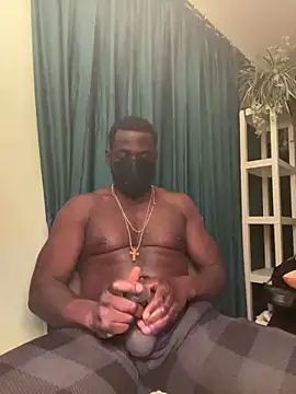 Snapshot of BlackZoos00769 chatting on 04/08/26, 03:39 BlackZoos00769 online show from 04/08/26, 03:39