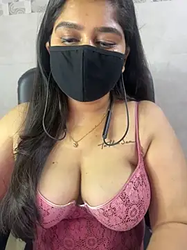Snapshot of sarasofiaa_ chatting on 05/17/26, 03:52 sarasofiaa online show from 05/17/26, 03:52