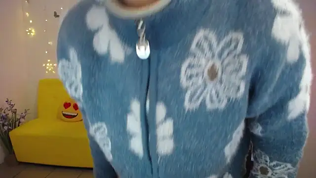 NikaMayu online show from 04/28/26, 05:01