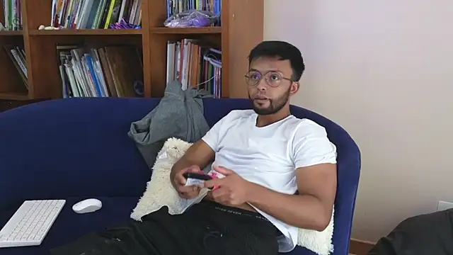 bbctoptwink online show from 04/06/26, 05:14