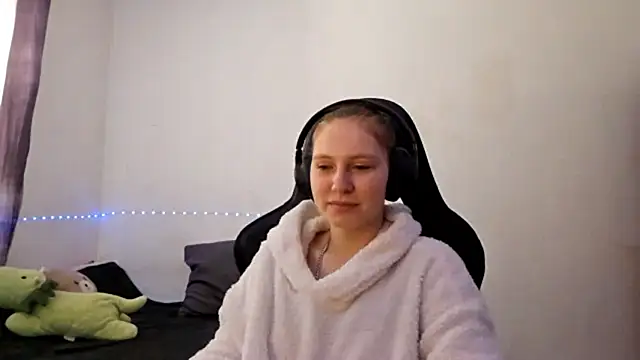 Snapshot of WesleyFrohling chatting on 04/08/26, 09:09 WesleyFrohling online show from 04/08/26, 09:09