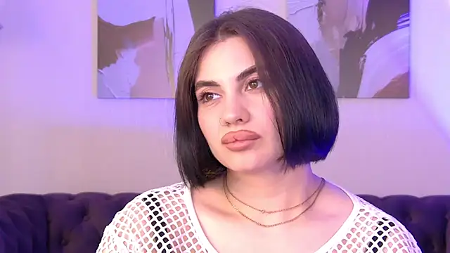 AdrianaToress online show from 05/19/26, 01:56