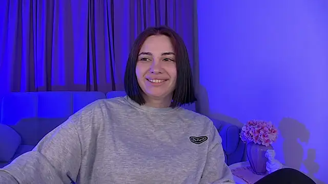 AdrianaToress online show from 06/02/26, 07:16