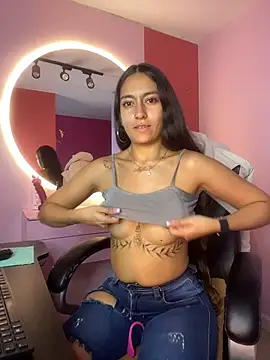 DulceLatinaxo online show from 07/12/26, 06:21