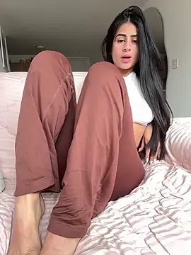 lunasex06 online show from 05/05/26, 01:30
