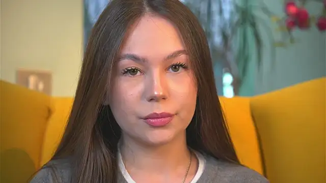 Snapshot of HeidiScarber chatting on 04/07/26, 12:05 HeidiScarber online show from 04/07/26, 12:05