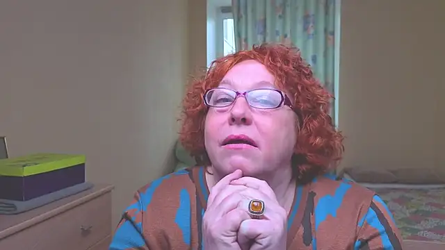 Fara Flutte online show from 04/14/26, 07:47