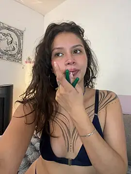 Dreanaa online show from 06/30/26, 09:05