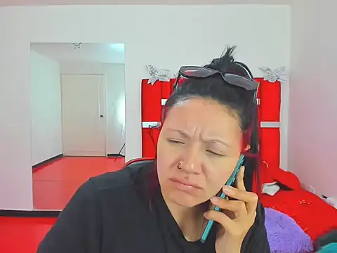 scarlett red 1 online show from 05/19/26, 03:40