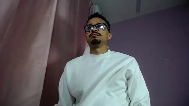 Amir guy  online show from 05/09/26, 12:43
