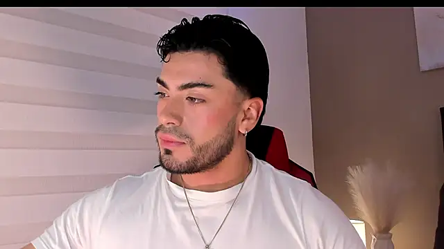 Alexander Diazz online show from 04/16/26, 01:12