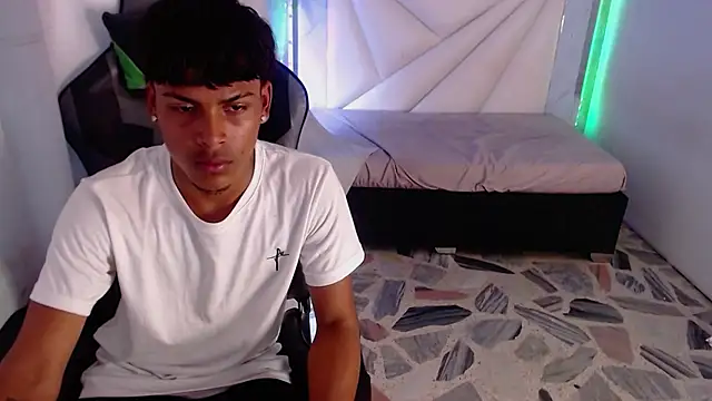 Angel foxc  online show from 04/07/26, 10:20