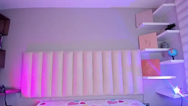 Cherry bom1 online show from 04/07/26, 04:13