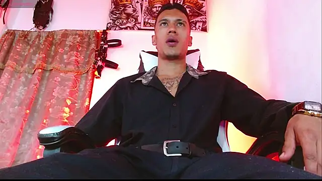 DARK BLACK 0 online show from 05/22/26, 01:13