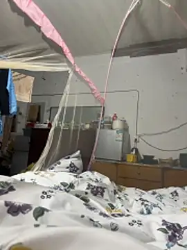 sakunx2028 online show from 04/08/26, 12:05