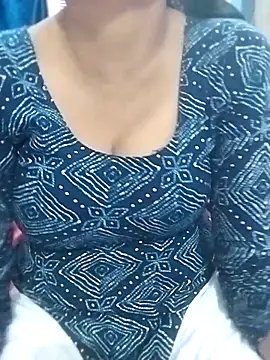 Lovely-baby2 online show from 04/16/26, 03:35