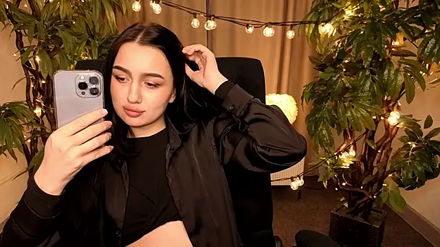 Snapshot of MargaretParker chatting on 04/10/26, 11:37 MargaretParker online show from 04/10/26, 11:37