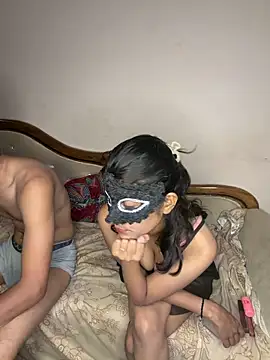 Love Birds00 online show from 04/10/26, 09:25