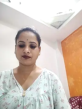 Bebo QueeN online show from 04/28/26, 03:50