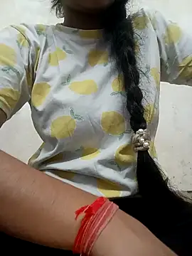 Miss sarita online show from 04/08/26, 09:09