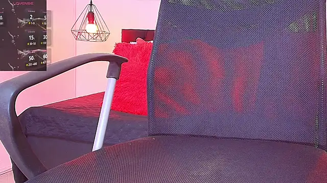 hilary banks1 online show from 05/28/26, 04:32