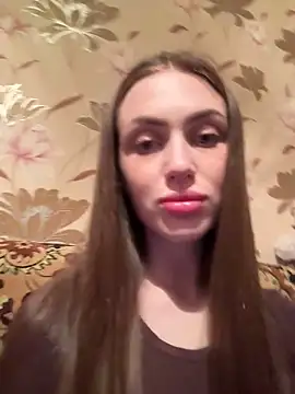 Snapshot of AlinaLove3213 chatting on 04/08/26, 06:08 AlinaLove3213 online show from 04/08/26, 06:08