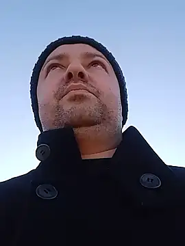 Snapshot of Luceriusbigass chatting on 12/19/24, 11:18 Luceriusbigass online show from 12/19/24, 11:18