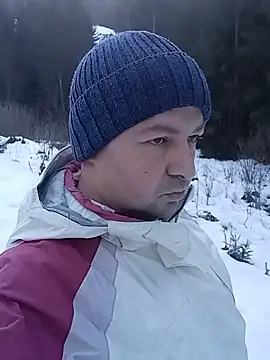 Snapshot of Luceriusbigass chatting on 12/29/24, 12:01 Luceriusbigass online show from 12/29/24, 12:01