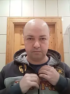 Snapshot of Luceriusbigass chatting on 01/21/25, 05:27 Luceriusbigass online show from 01/21/25, 05:27