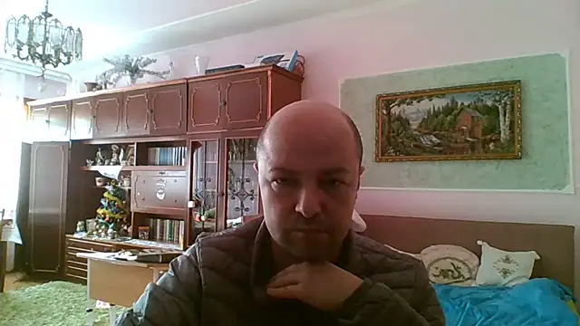 Snapshot of Luceriusbigass chatting on 02/08/25, 01:11 Luceriusbigass online show from 02/08/25, 01:11