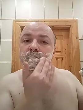 Snapshot of Luceriusbigass chatting on 02/25/25, 11:22 Luceriusbigass online show from 02/25/25, 11:22