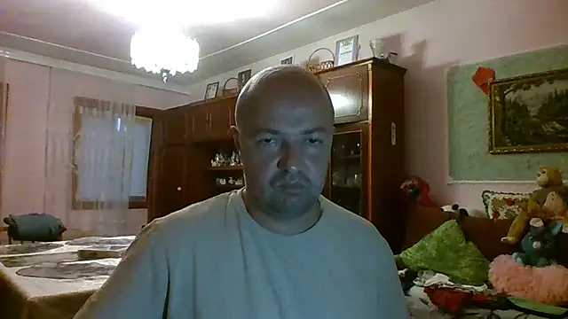 Snapshot of Luceriusbigass chatting on 07/01/26, 06:40 Luceriusbigass online show from 07/01/26, 06:40