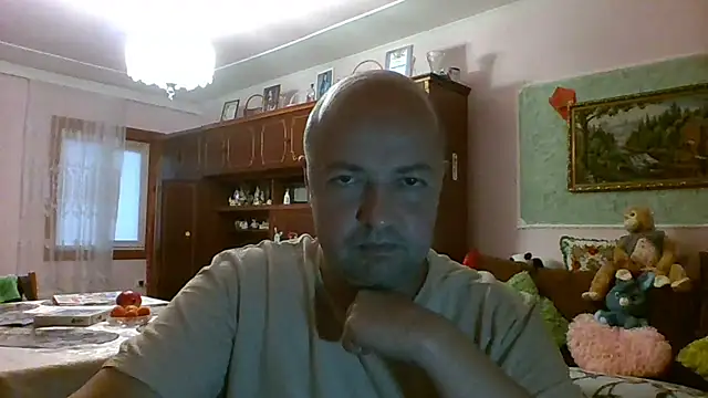Snapshot of Luceriusbigass chatting on 07/03/26, 06:14 Luceriusbigass online show from 07/03/26, 06:14