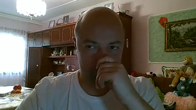 Snapshot of Luceriusbigass chatting on 07/04/26, 03:18 Luceriusbigass online show from 07/04/26, 03:18