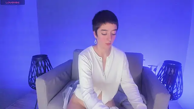 Atheena   online show from 05/07/26, 01:05