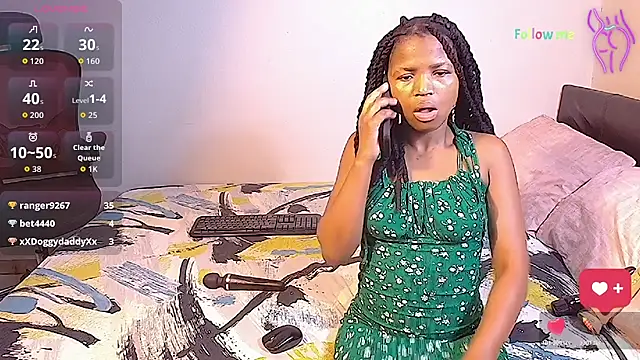CocoaBelle online show from 04/20/26, 06:53